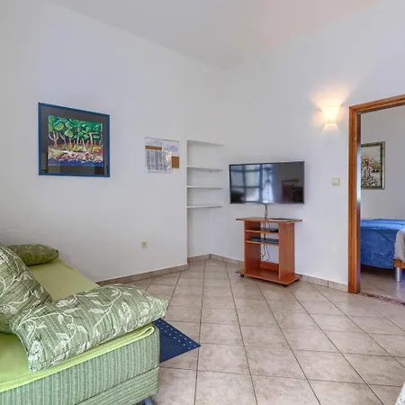 Guest house Nino With Shared Pool *