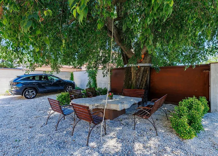 Nino With Shared Pool 4* Poreč